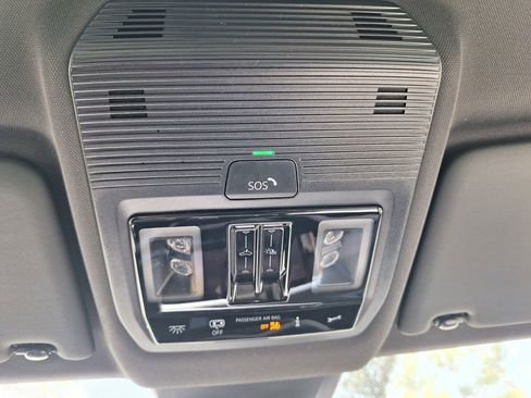 New 2026 Volkswagen Atlas Cross Sport SEL Premium R-Line image 19