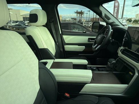 Used 2022 Toyota Tundra Capstone image 7
