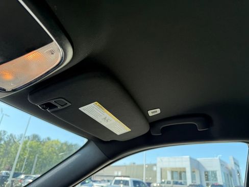 Used 2020 Jeep Grand Cherokee Laredo w/ 18" Wheel & 8.4" Radio Group image 21