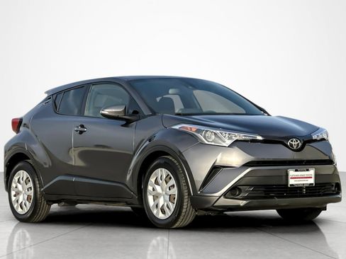 Certified 2019 Toyota C-HR LE image 7