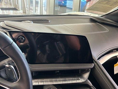 Used 2026 Chevrolet Corvette Stingray Coupe w/ Z51 Performance Package image 13