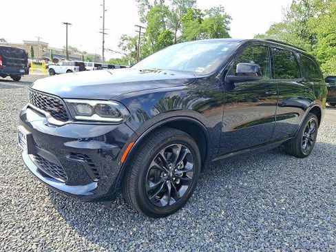 Used 2025 Dodge Durango GT w/ Blacktop Package AWD/4WD image 3