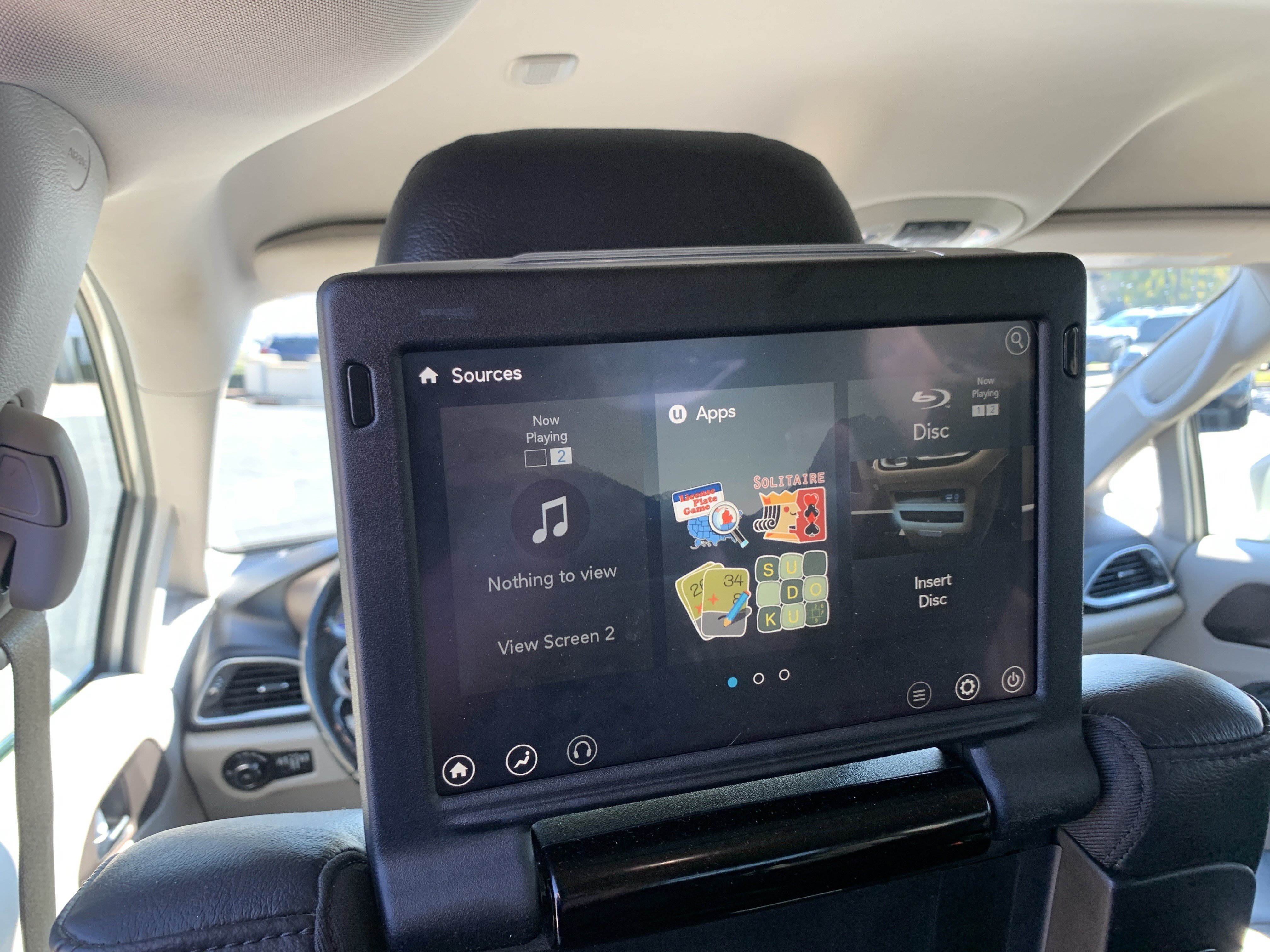 Used 2019 Chrysler Pacifica Touring-L Plus w/ Advanced Safetytec Group FWD image 29