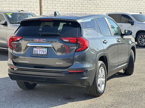 Used 2021 GMC Terrain SLE AWD/4WD image 4