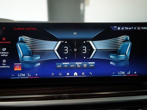 New 2026 BMW X5 xDrive50e image 19