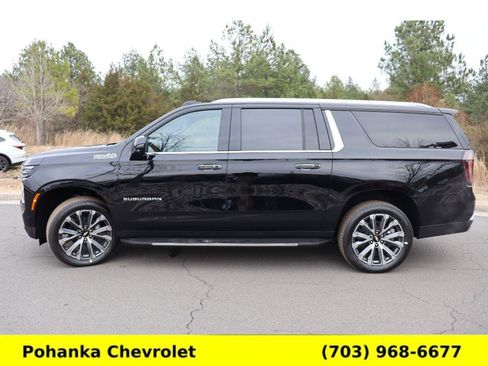 New 2026 Chevrolet Suburban High Country AWD/4WD image 4