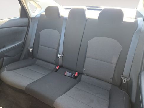 Used 2023 Kia Forte LXS image 13