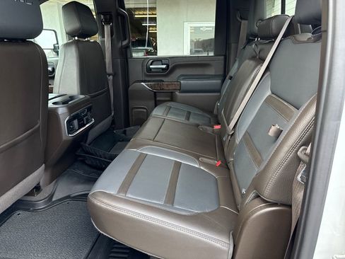 Used 2023 GMC Sierra 3500 Denali w/ Denali Ultimate Package AWD/4WD image 13