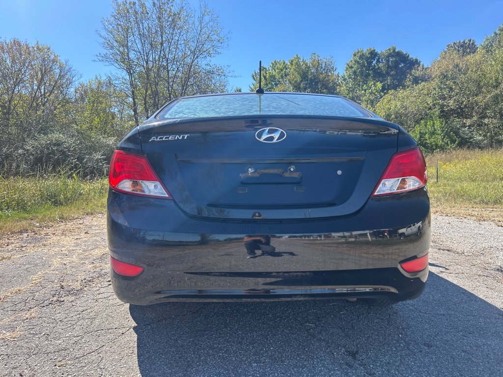 Used 2017 Hyundai Accent SE FWD image 21