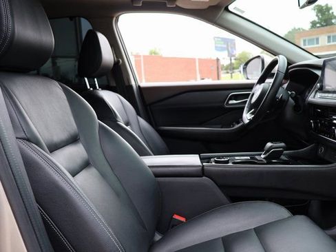 Used 2021 Nissan Rogue SL AWD/4WD image 8