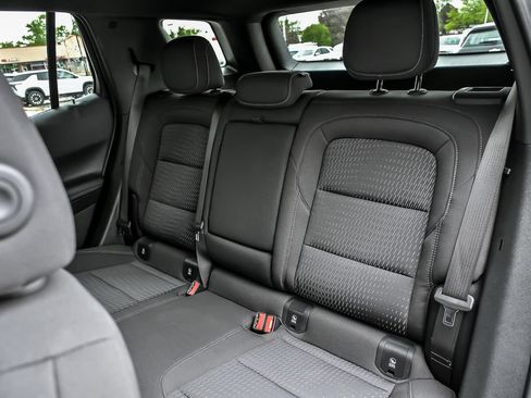 Used 2025 Chevrolet Equinox LT w/ Safety and Technology Package AWD/4WD image 17