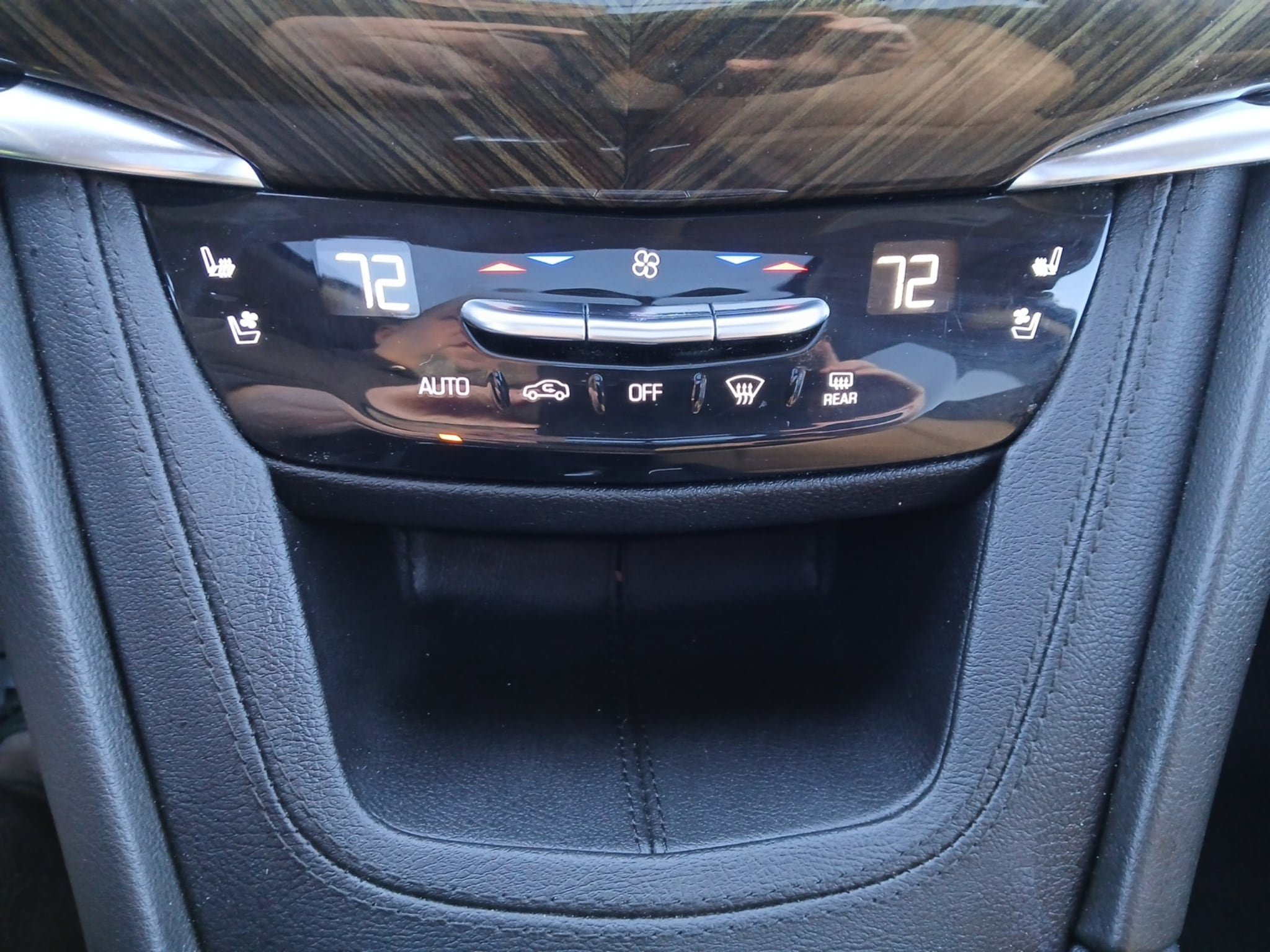 Used 2022 Cadillac XT6 Premium Luxury w/ Platinum Package AWD/4WD image 49