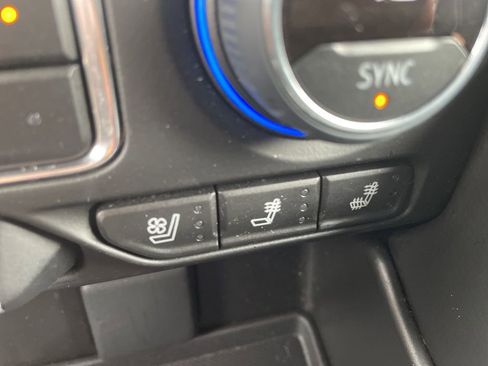 Used 2024 Chevrolet Tahoe Premier AWD/4WD image 27