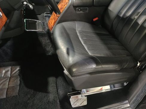 Used 2009 Rolls-Royce Phantom Sedan RWD image 16