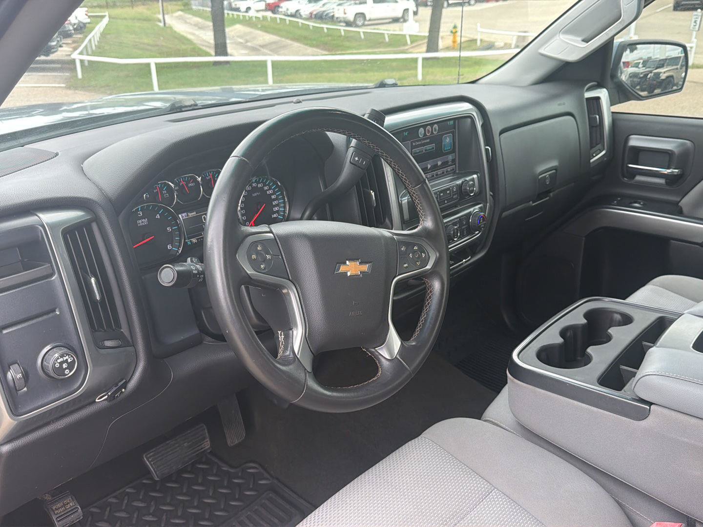 Used 2015 Chevrolet Silverado 1500 LT w/ Texas Edition, 1LT Trim RWD image 18
