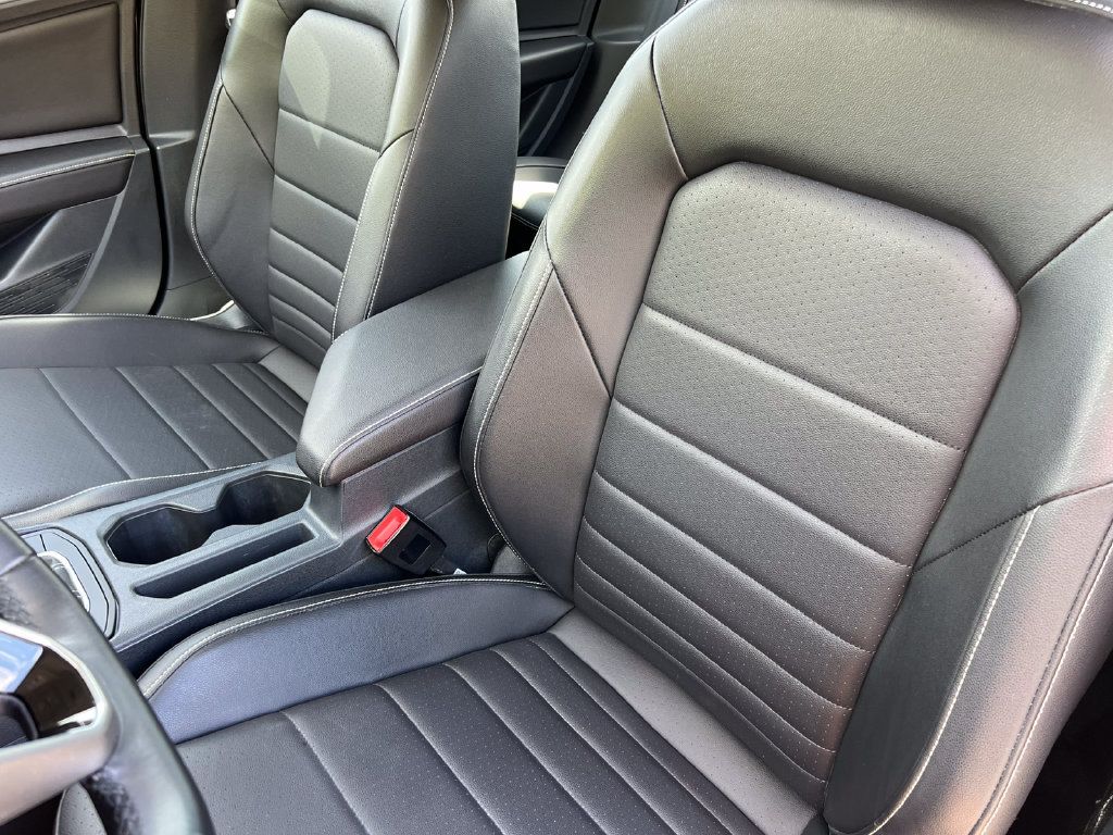 Used 2023 Volkswagen Jetta SE FWD image 14