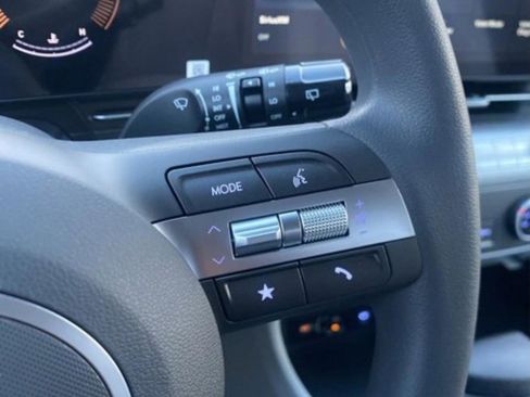 New 2026 Hyundai Kona SE FWD image 14