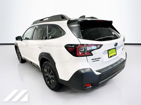 Certified 2025 Subaru Outback Onyx Edition XT AWD/4WD image 7