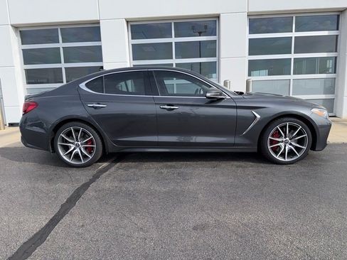 Used 2019 Genesis G70 2.0T Sport RWD image 3