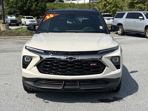 Used 2026 Chevrolet TrailBlazer RS w/ Convenience Package FWD image 3