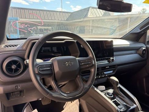 Used 2023 Chevrolet Colorado Trail Boss w/ Technology Package image 23