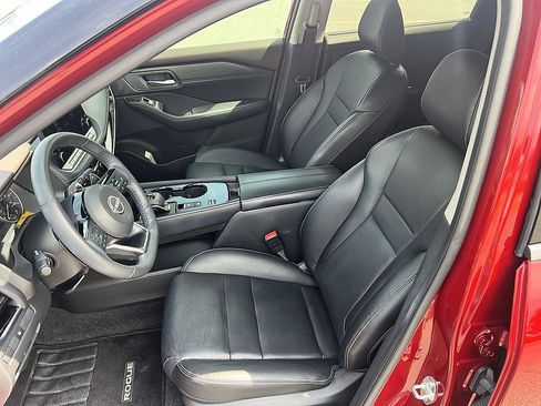 Certified 2023 Nissan Rogue SL w/ SL Premium Package FWD image 13
