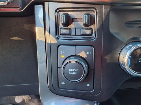 Used 2023 Ford F150 Lariat w/ Equipment Group 502A High image 30