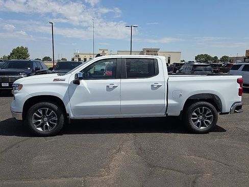 New 2026 Chevrolet Silverado 1500 LT w/ Z71 Off-Road Package AWD/4WD image 2