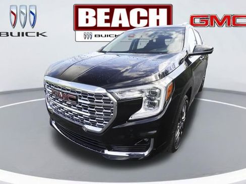 Used 2024 GMC Terrain Denali w/ Black Diamond Edition image 7