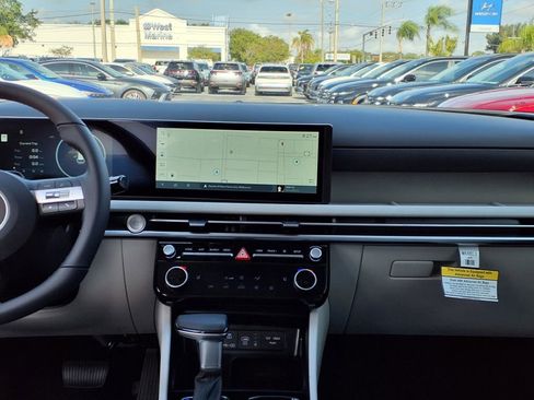 Used 2025 Hyundai Tucson SEL image 18