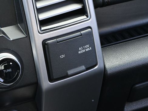 Used 2019 Ford F150 Platinum image 23