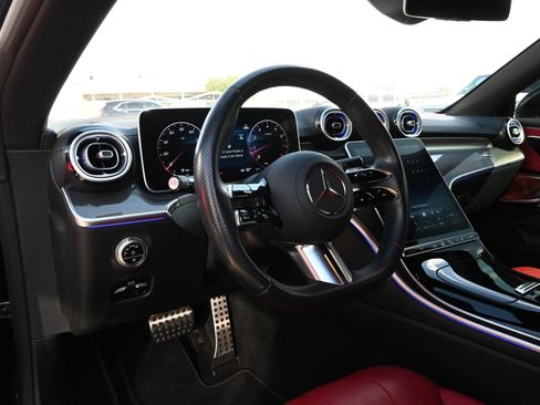 Used 2024 Mercedes-Benz CLE 300 4MATIC Cabriolet image 17