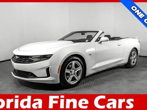 Used 2023 Chevrolet Camaro LT image 1