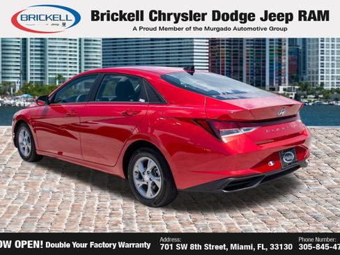 Used 2023 Hyundai Elantra SE FWD image 10
