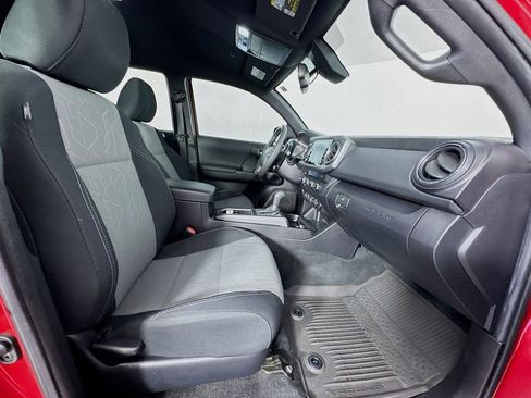 Used 2023 Toyota Tacoma TRD Sport w/ Advanced Technology Package image 30