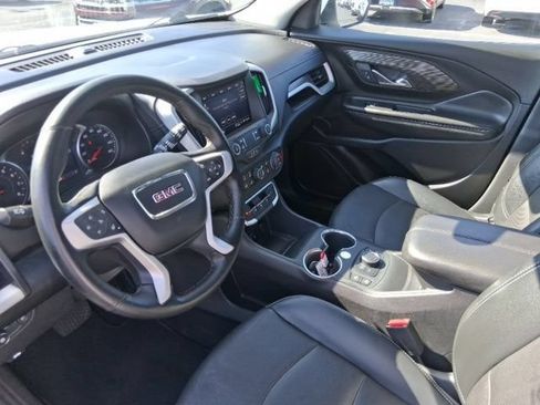Used 2024 GMC Terrain SLT AWD/4WD image 12