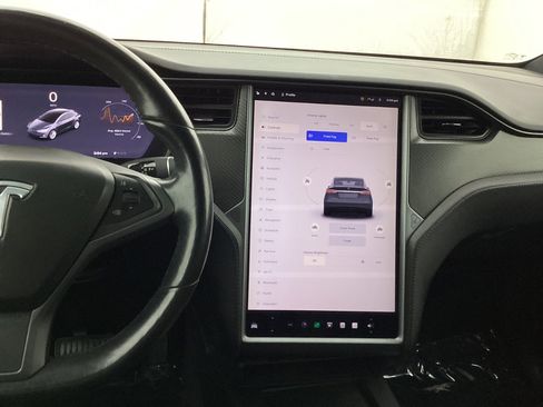 Used 2018 Tesla Model X 100D AWD/4WD image 36
