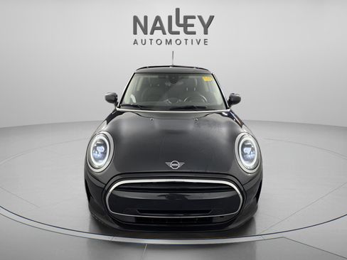 Used 2024 MINI Cooper 2-Door Hardtop image 8