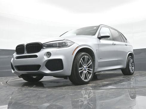 Used 2017 BMW X5 xDrive50i image 40