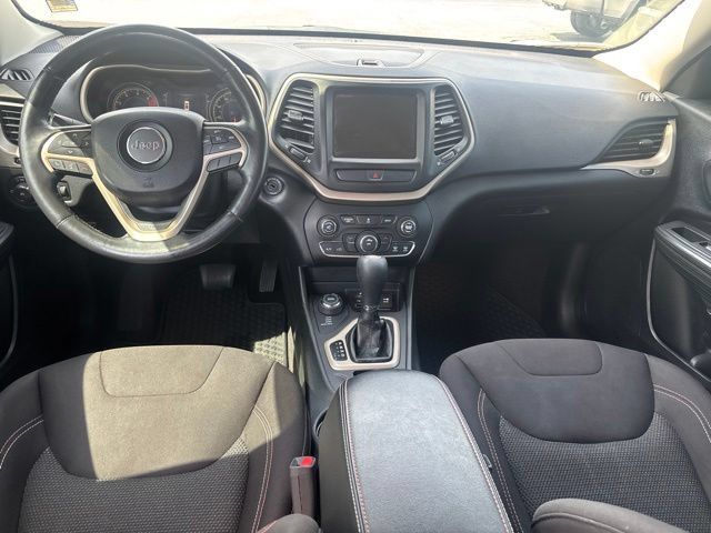 Used 2016 Jeep Cherokee 75th Anniversary AWD/4WD image 26