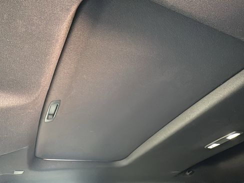 Used 2022 GMC Sierra 1500 SLT image 11