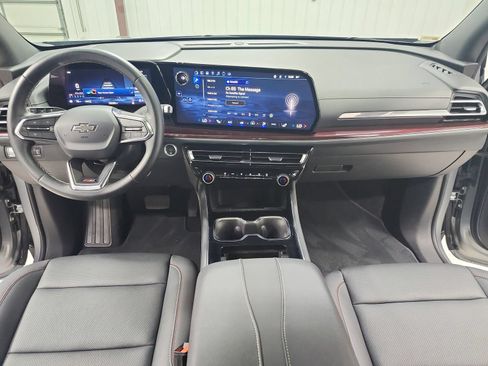 Used 2025 Chevrolet Traverse Z71 AWD/4WD image 25