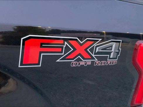 Used 2019 Ford F150 King Ranch w/ Equipment Group 601A Luxury AWD/4WD image 30