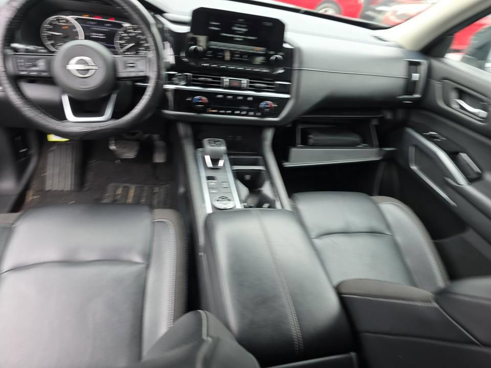 Used 2022 Nissan Pathfinder SL w/ Cargo Package AWD/4WD image 11