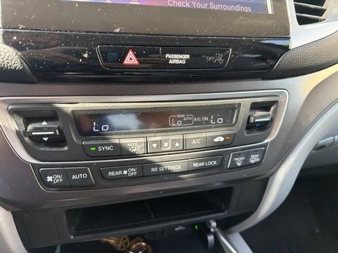 Used 2017 Honda Pilot EX image 14