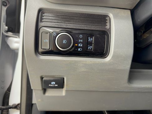 Used 2025 Ford F250 XLT w/ FX4 Off-Road Package AWD/4WD image 32
