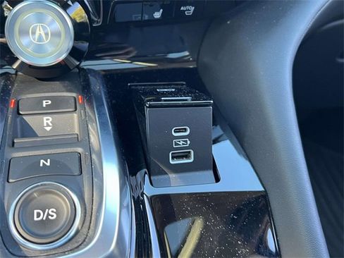 Used 2022 Acura MDX SH-AWD w/ Technology Package image 29