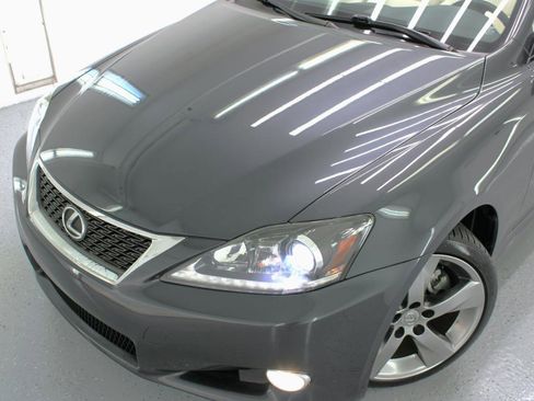 Used 2011 Lexus IS 250C image 17