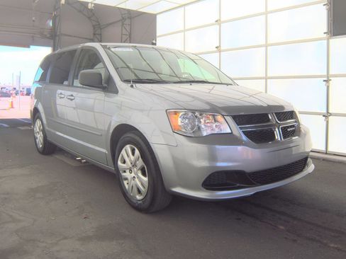 Used 2017 Dodge Grand Caravan SE w/ Power Window Group FWD image 6