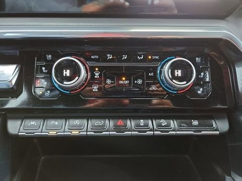 Used 2022 GMC Sierra 1500 Denali Ultimate image 32